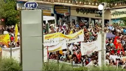 Grecia, partiti di coalizione respingono l'offerta...