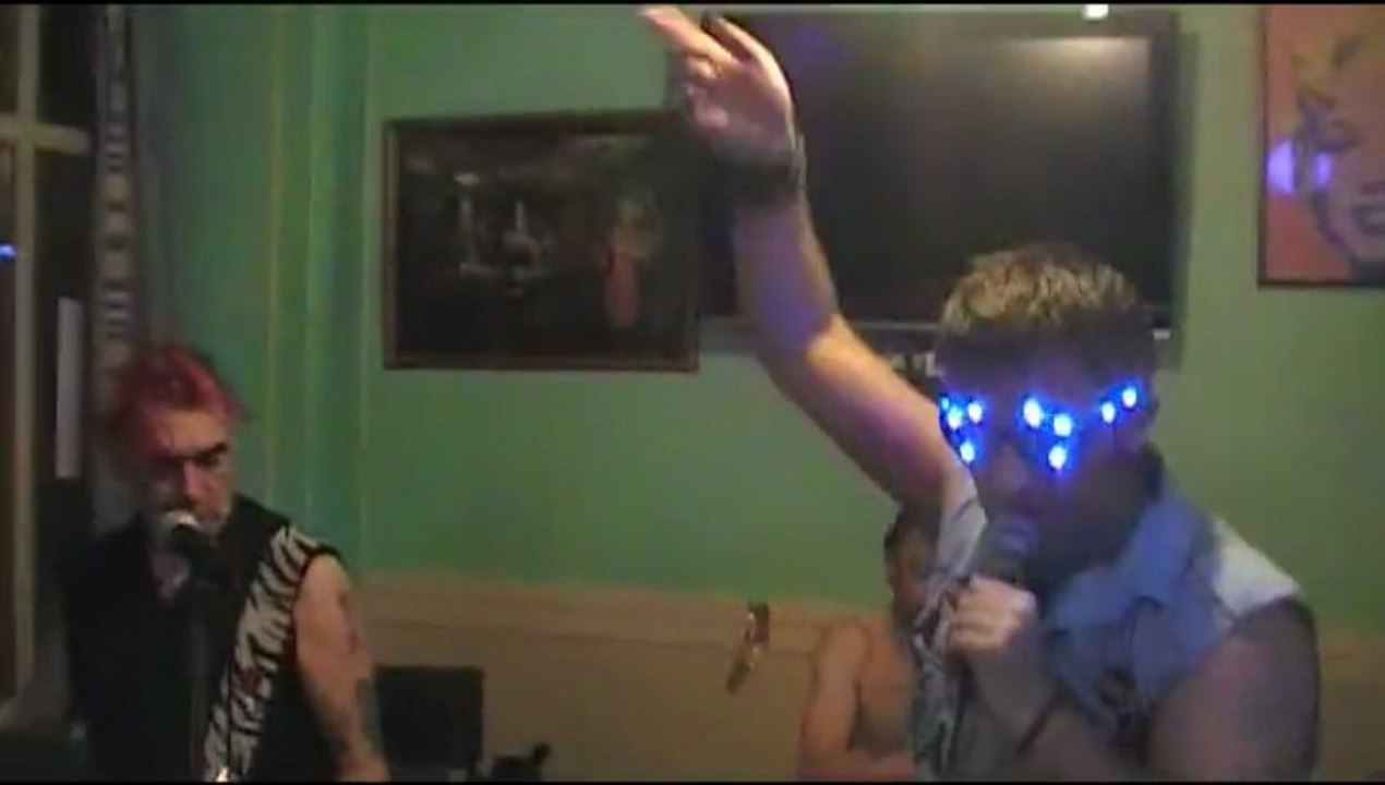 Summer of love #01, Rollin'wankers, Nono futur et Catherine Schwartz, au bar du Pont de l'Arquet, à Rouen, le  14 juin 2013.