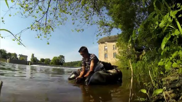 silures aux leurres, touche en direct