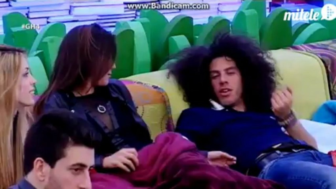 Uno de sus primeros videos en la gala 3/4 (S&K)
