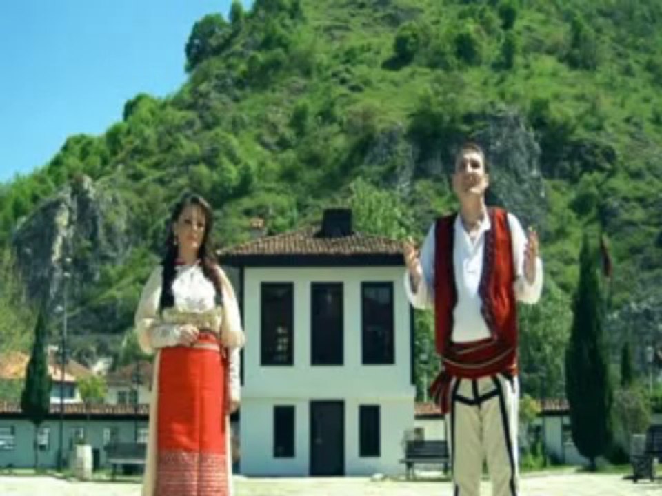 Fadil Llugagjiu & Arbnore Klecka  Deshmorit Hajdar Shala-ILIRI 2013