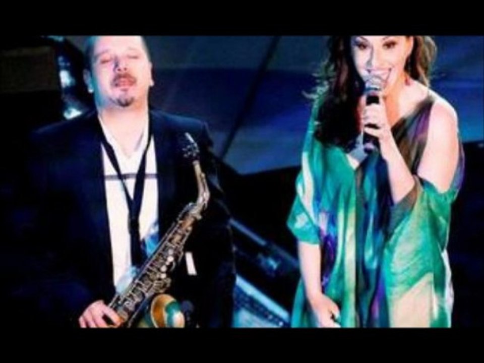 NICKY NICOLAI, STEFANO DI BATTISTA E JAZZ BIG BAND - Smoke On The Water + Se Telefonando + All My Loving + These Boots Are Made For Walking