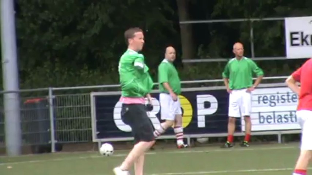Dovo 35+ tegen Dovo B-6 de wissel het eerste doelpunt