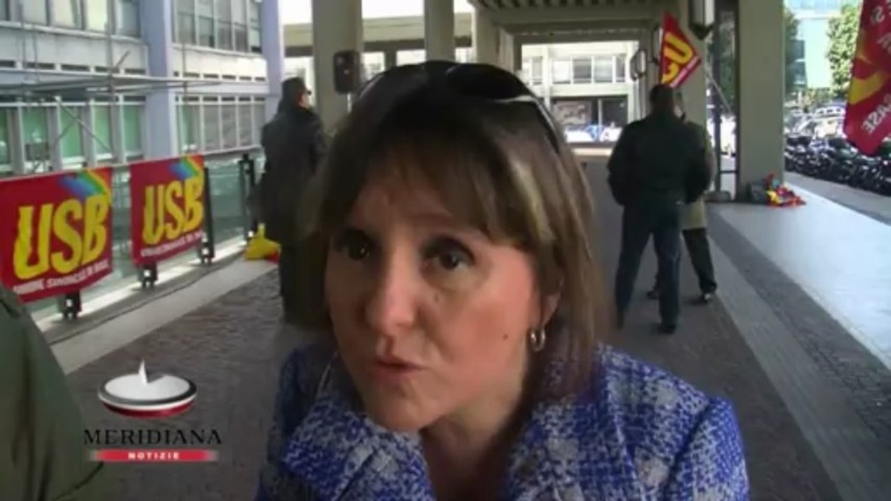 VaffanCUD, basta tagli ai servizi pubblici! Pensionati e lavorati in protesta alla sede INPS