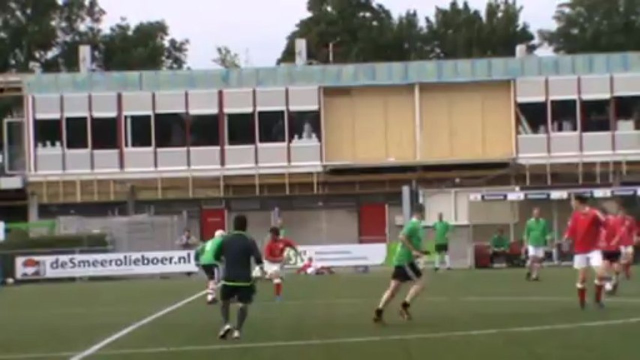 Dovo 35+ tegen Dovo B-6 Aanvalen over en weer