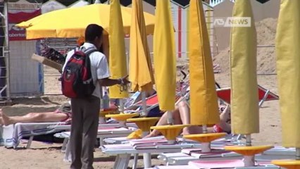 AUTO DEI VIGILI DATE ALLE FIAMME