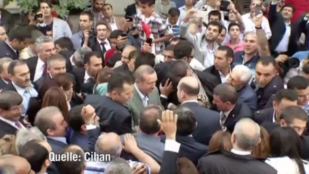 Gezi-Park geräumt - Protest in Istanbul geht trotzdem weiter