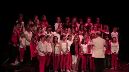 Air de la reine par la chorale du collège de Scey sur Saône