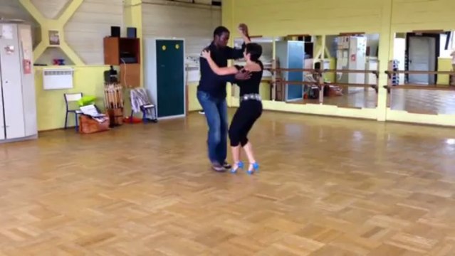 Démonstration cours de niveau 2 salsa