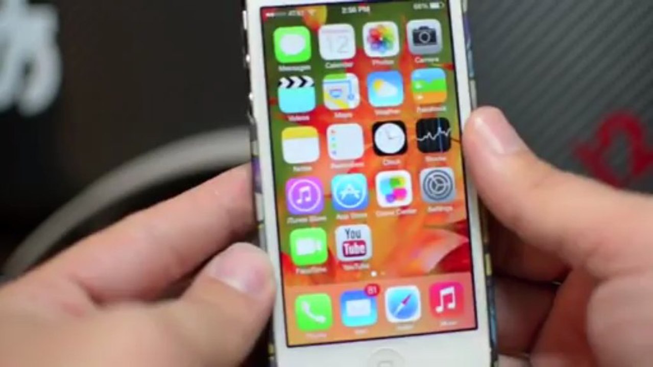 iOS 7 - 3D Panoramic n Animated Wallpapers On iPhone 5 (Parallax Effect)