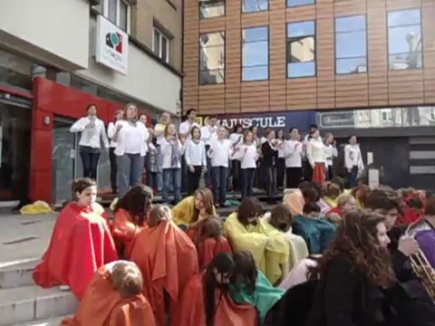 Les rues joyeuses à Tourcoing college Marie Curie(nord)