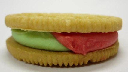 Watermelon Oreos are Latest Limited Edition Flavor