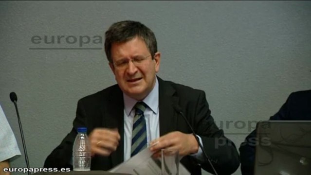 Zunzunagui insiste en defender los intereses de clientes