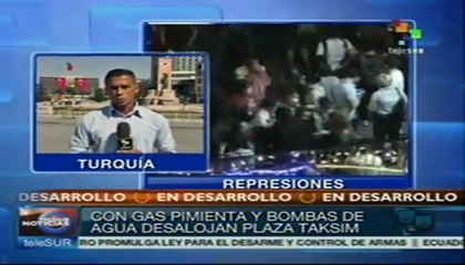 Cientos de policías retoman plazas en Turquía