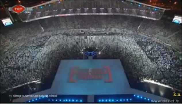 EVRENSEL BARIŞA DOĞRU şarkısı KAPANIŞ 11.Türkçe Olimpiyatı