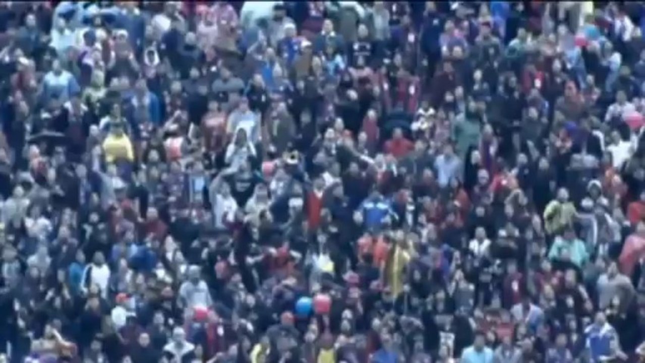 Ecuador: gymnastik alla calderon: ecuadorianer netzt ein im liegen