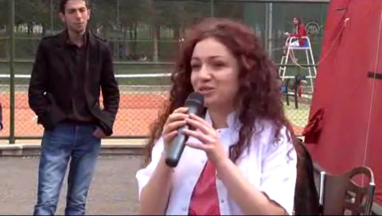 Güneş ışınlarının zararlarını şarkıyla anlatıyor