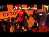 Lampedusa (AG) - Sbarco di immigrati -3- (17.06.13)