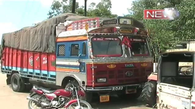 Police arrest smugglers carrying 19 quintals of poppy