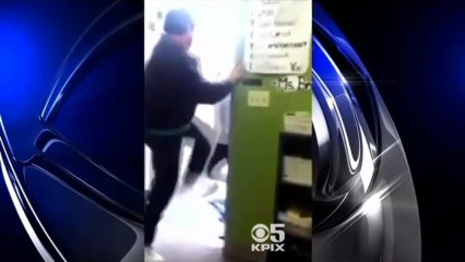 Драка: Учитель против Ученицы (13 лет)