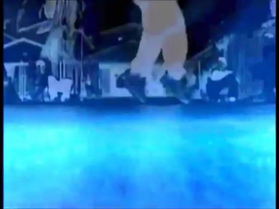 2013 ' Moon Crip Walk'  2013