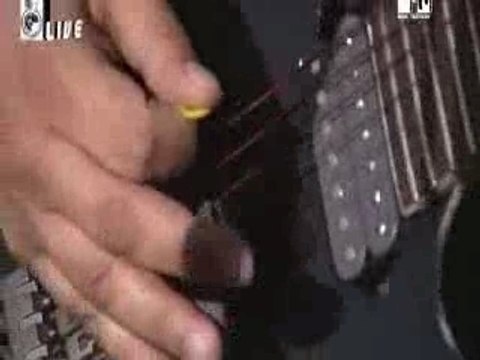 KoRn Live twisted transistor