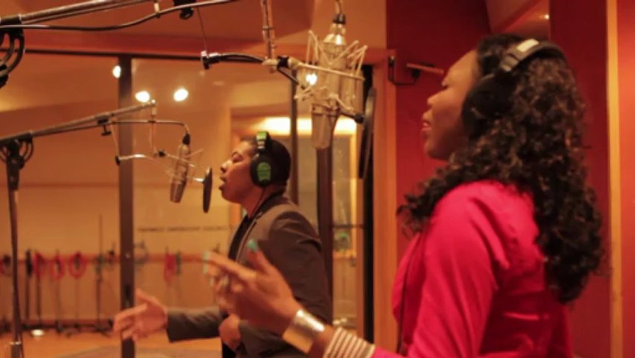 Jonathan McReynolds - Lovin' Me (LIVE IN STUDIO) (Official Video)