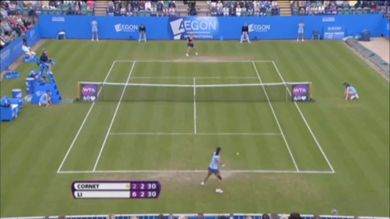 Eastbourne: li na kämpft mit cornet und dem körper
