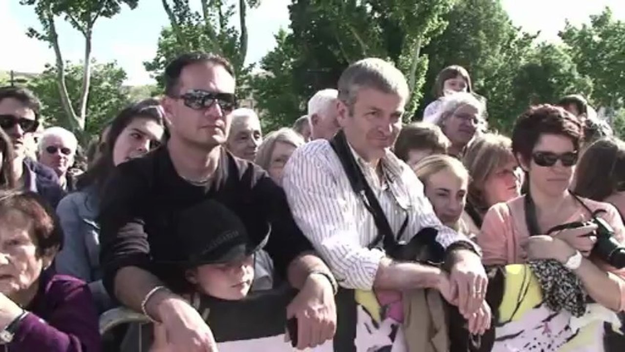 FERIA DE NIMES :Acro-Caval Cirque & chevaux 2013