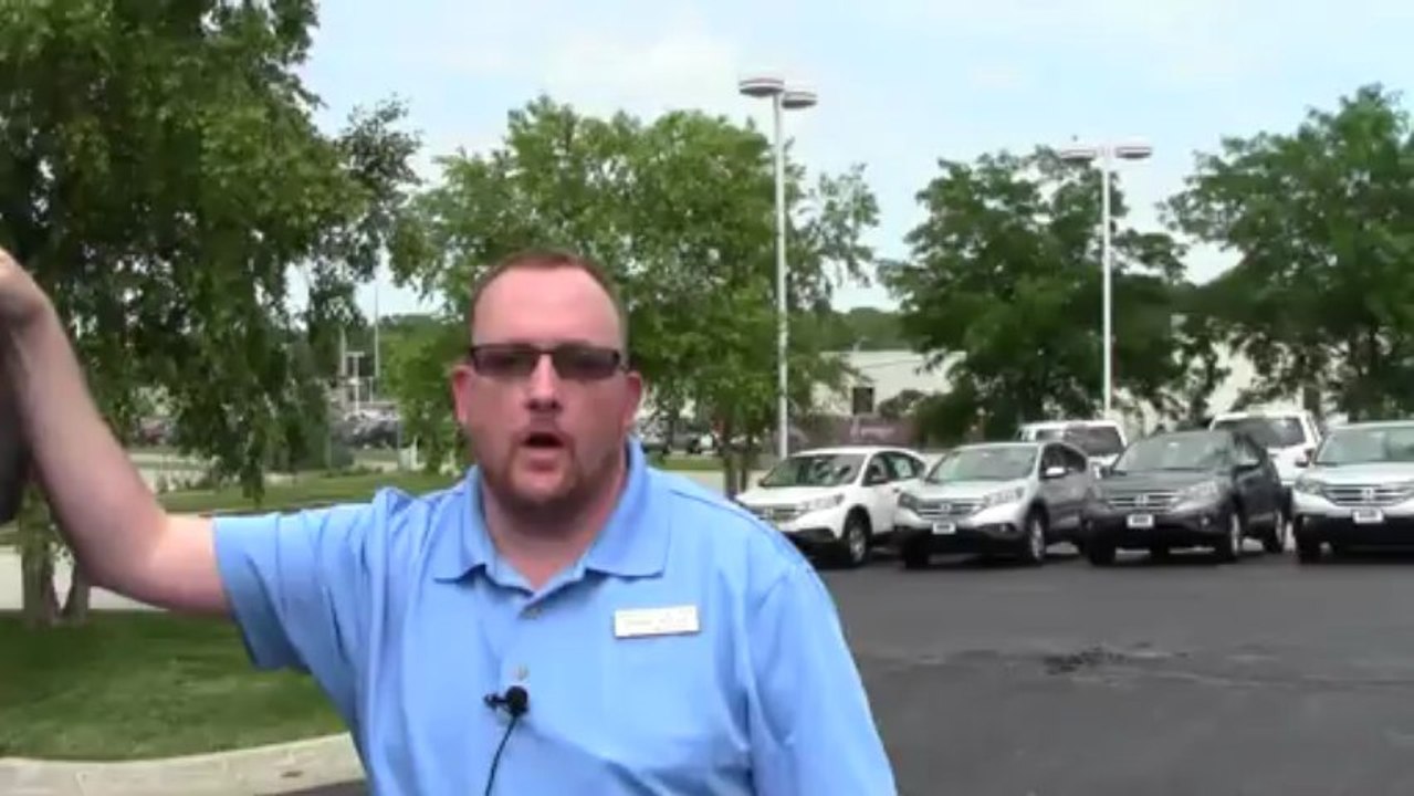 Used 2009 Toyota Camry XLE for sale at Honda Cars of Bellevue...an Omaha Honda Dealer!