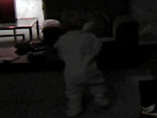 william et ses 1ers pas!