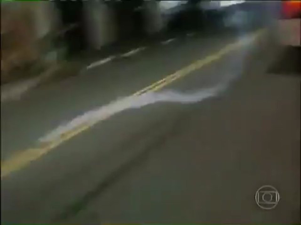 Biber Gazına Gelişine Vuran Adam