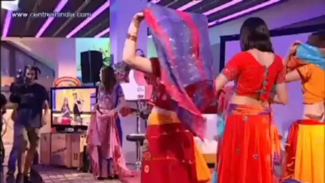TV3 - Etiquetats - Espectacle de Bollywood, a #Etiquetats