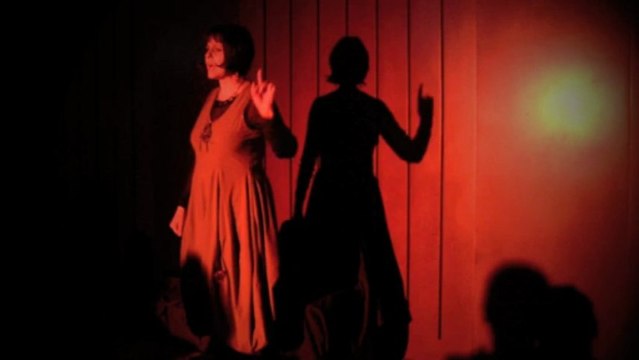 A CHEVAL SUR LES CONTES de et par HELENE GUERS