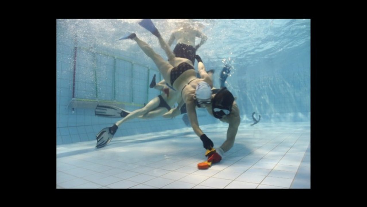 Une partie de Hockey sous marin