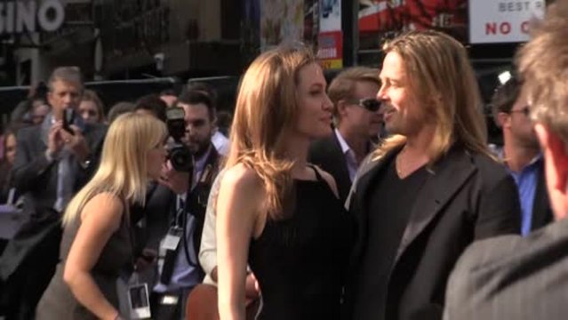 Brad Pitt and Angelina Posed as Married Couple in 2004