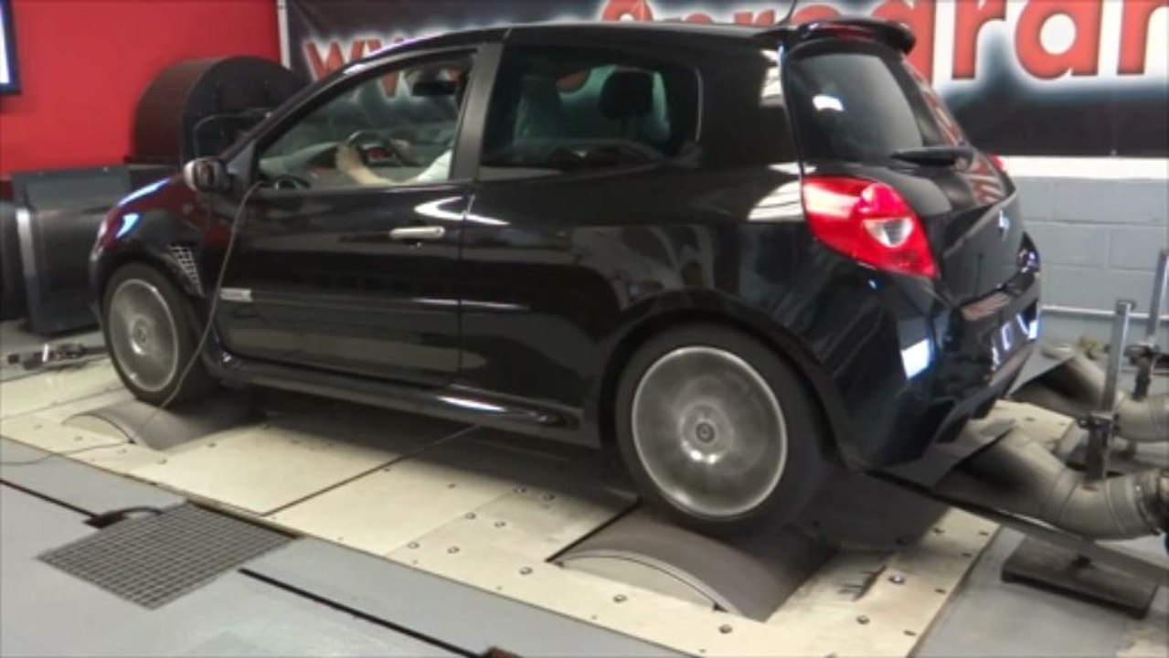 Vidéo Test Reprogrammation moteur Clio 3 RS 197ch 198@209ch o2programmation test dyno