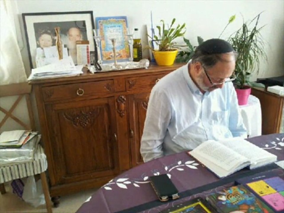 Avrham - Torah Deaf - Houkat
