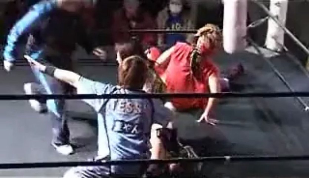 REINA-CMLL International Title, 2/3 Falls Match