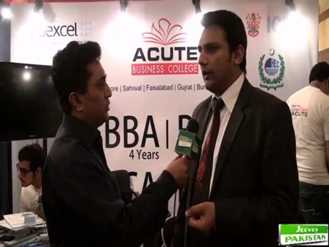 Moazam Shehbaz of ACUTE Business College talking with Jeevey Pakistan News in Expo (PC) Lahore.