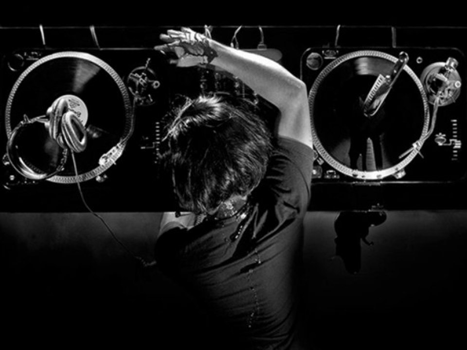 Dj Zaki : Chaabi Nachat, Saidi Oujda , Oujda, Berkane, Nador, Houssima,