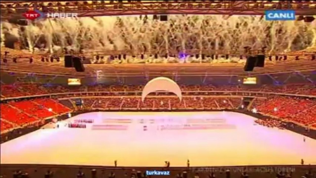 11 Üç kıta tek yürek AJDA PEKKAN Hava fişek 17.Akdeniz oyun