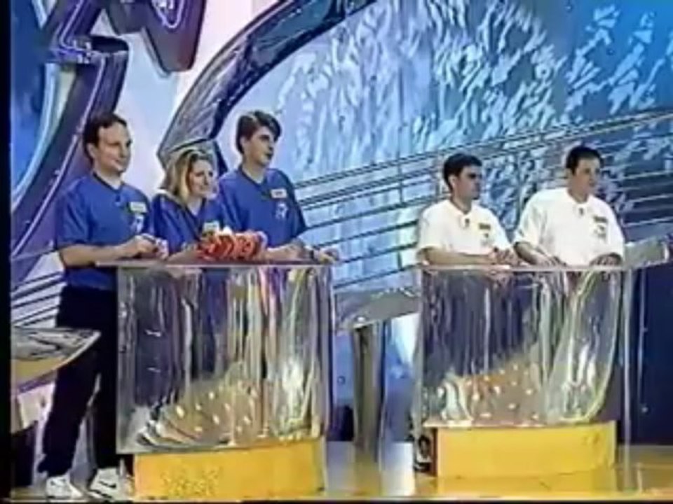 lor a lappel snoopy