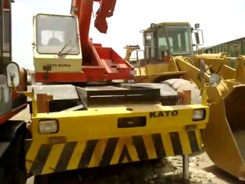 Kato 25 Ton Rough Terrian in Karachi Pakistan at Rafiq Brothers Constructions