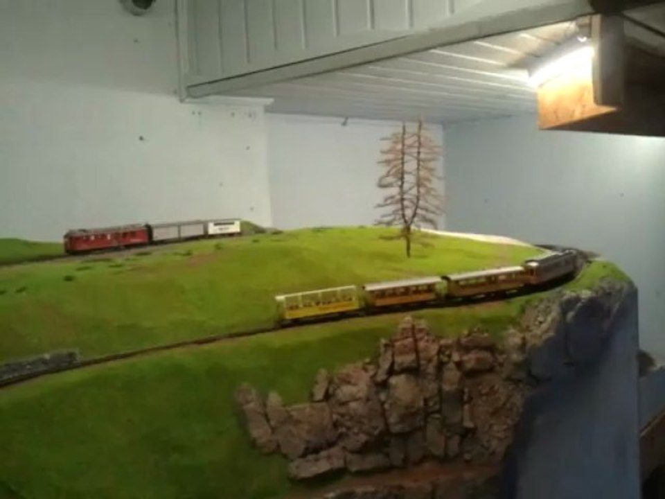 RHb BEMO bernina express nostalgie en HOm en gare d'ALP GRUM