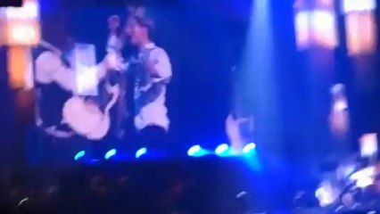 618 DLIVE IN YOKOHAMA BY WING INTRODUCING THE GUITARIST SUSUMU SAN