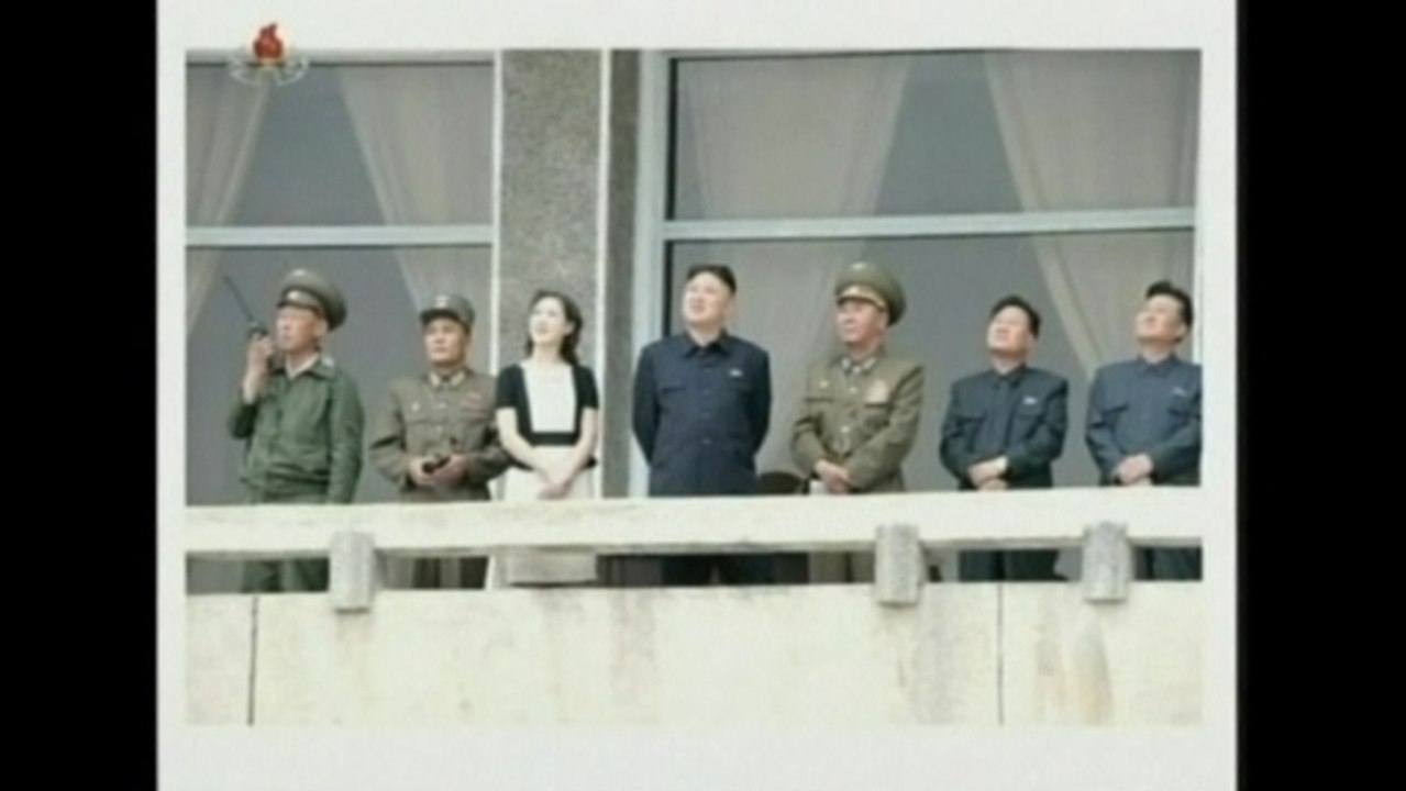 N Korea's Kim watches jet fighter drills
