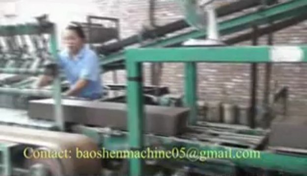 Машина глиняного кирпича