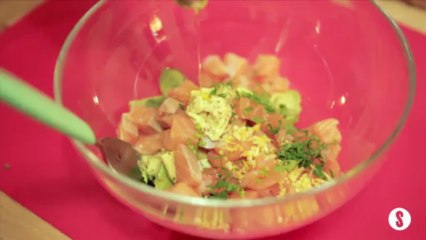 32 TARTAR SALMÓN Y AGUACATE