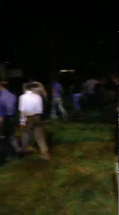 Yeniköy Parkı'nda Forumdaki insanlara  saldıran grup